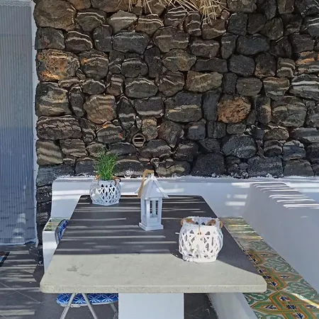 Dammusi Della Perla A Scauri Siba